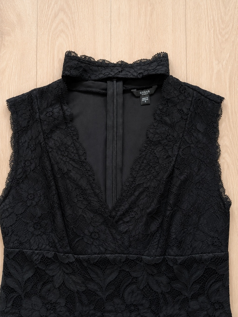 GUESS Black Floral Lace Sleeveless V-Neck Dress